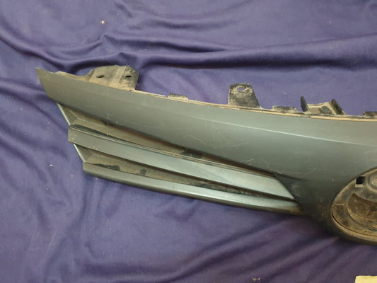 Toyota Corolla Radiator Grille - Wear and Tear