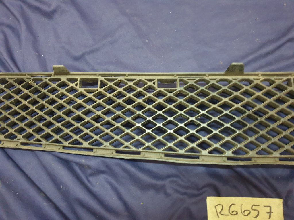 Mercedes-Benz C-Class W204 Front Bumper Lower Grille