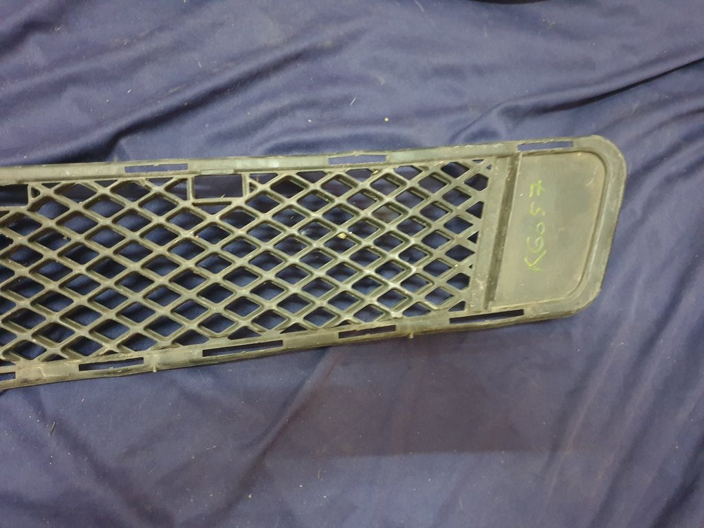 Mercedes-Benz C-Class W204 Front Bumper Lower Grille