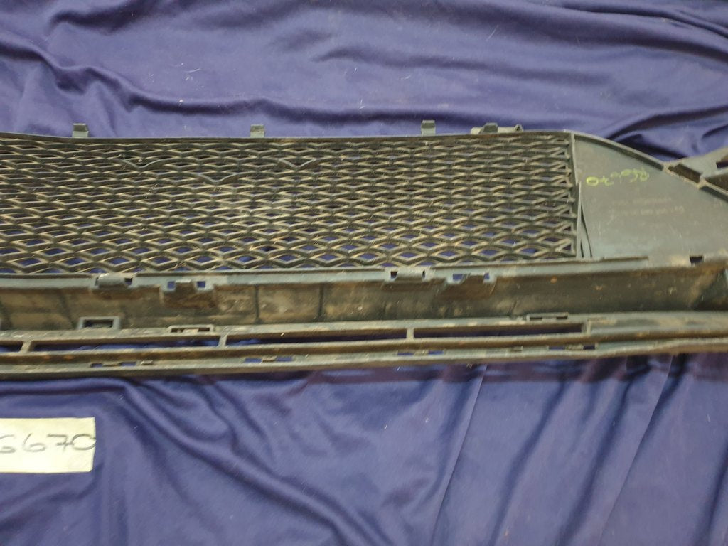 Mercedes-Benz C-Class W205 Front Bumper Lower Mesh Grille