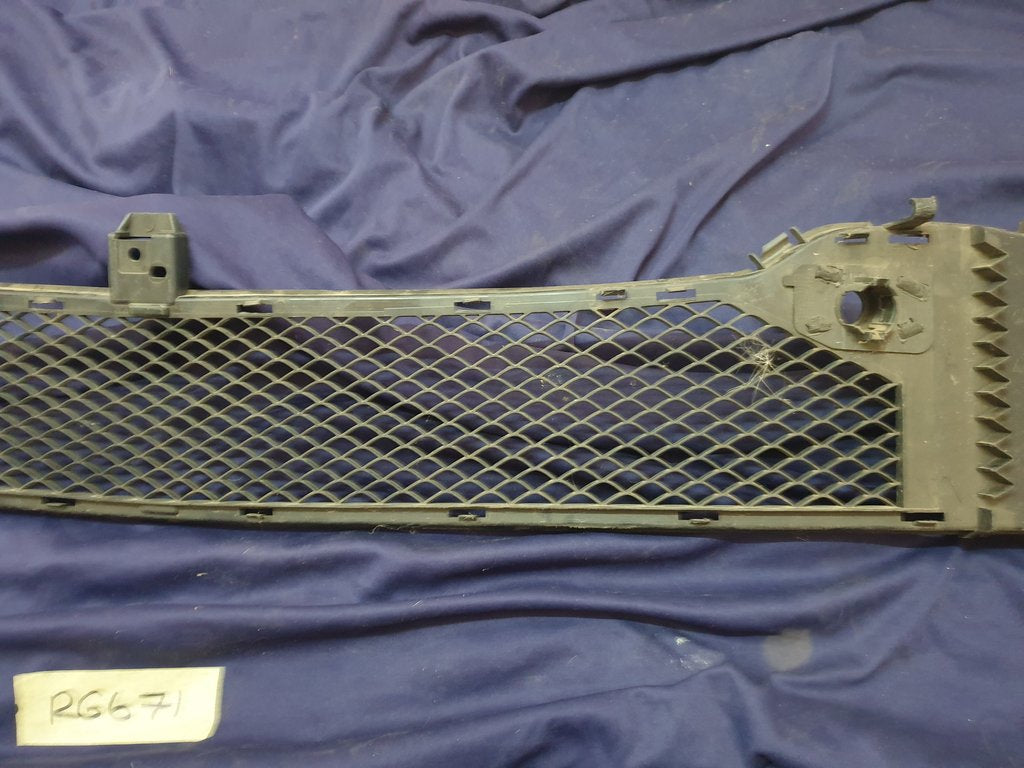 Mercedes-Benz CLA W117 Front Bumper Lower Mesh Grille