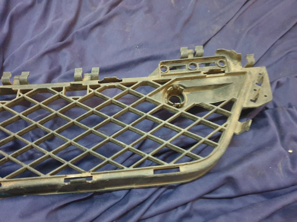 Mercedes-Benz C-Class W204 Front Bumper Mesh