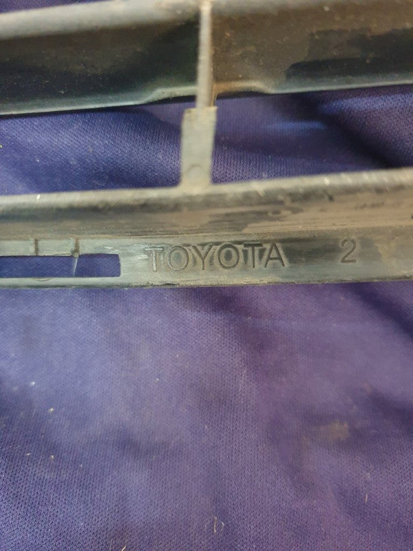 Toyota Corolla Front Bumper Lower Grille