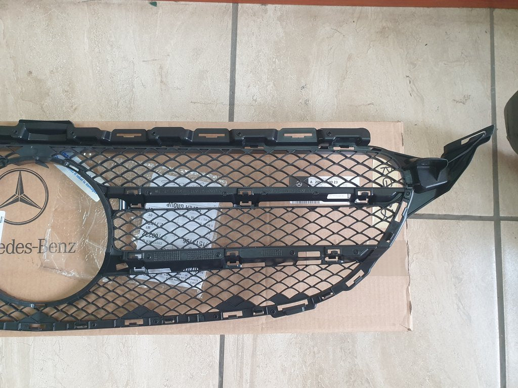Mercedes-Benz C-Class W205, C180, C250, 2015, 2016, 2017, 2018, 2019 Radiator Grille