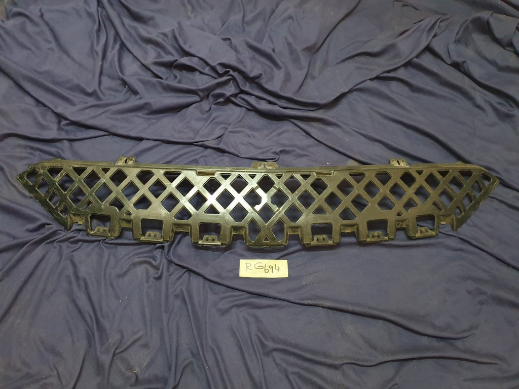 Mercedes-Benz C-Class W206 Front Bumper Carrier Grille Support Bracket