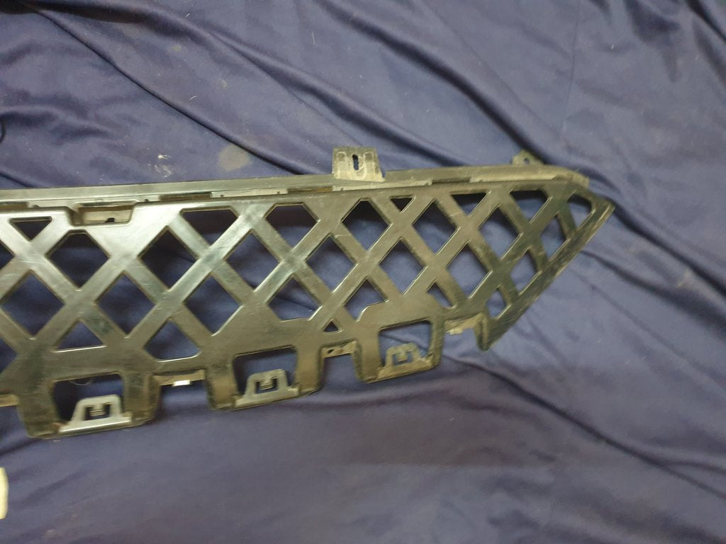 Mercedes-Benz C-Class W206 Front Bumper Carrier Grille Support Bracket