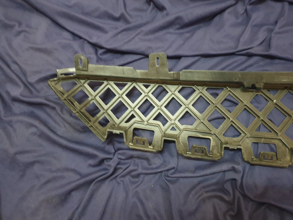 Mercedes-Benz C-Class W206 Front Bumper Carrier Grille Support Bracket