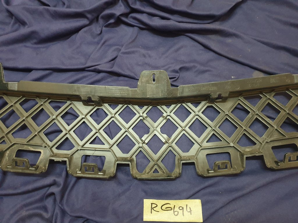 Mercedes-Benz C-Class W206 Front Bumper Carrier Grille Support Bracket