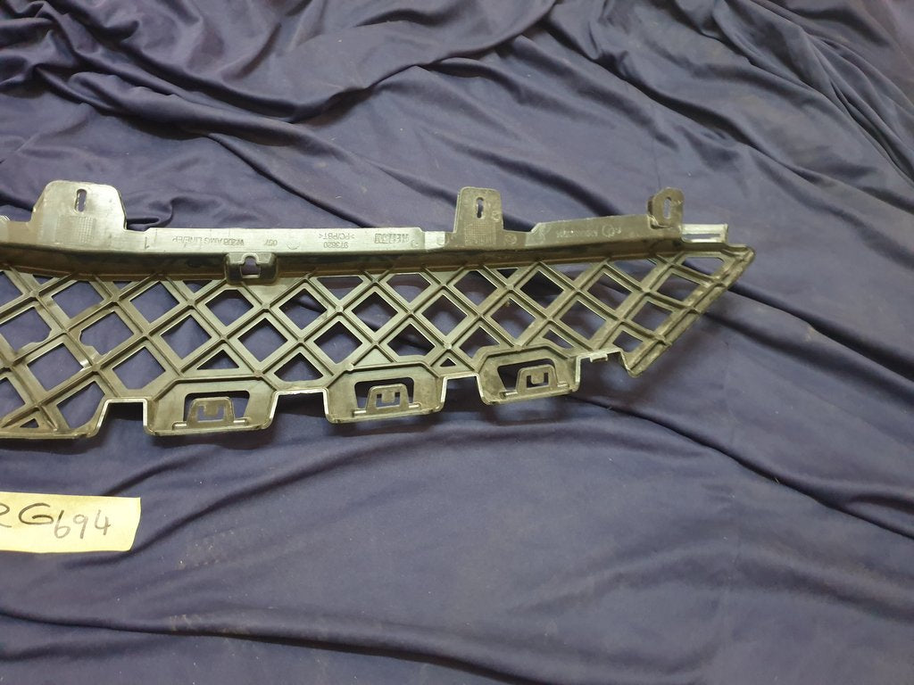 Mercedes-Benz C-Class W206 Front Bumper Carrier Grille Support Bracket