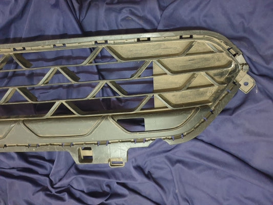KIA Rio IV Front Bumper Lower Grille