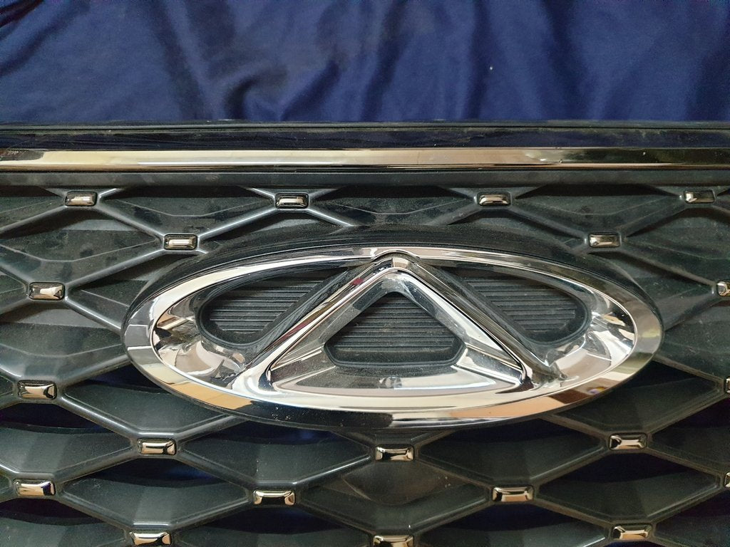 Chery Tiggo 7 Pro Radiator Grille - Light Wear and Tear