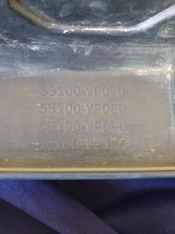 Toyota Hilux Radiator Grille - Wear and Tear, Scuffs