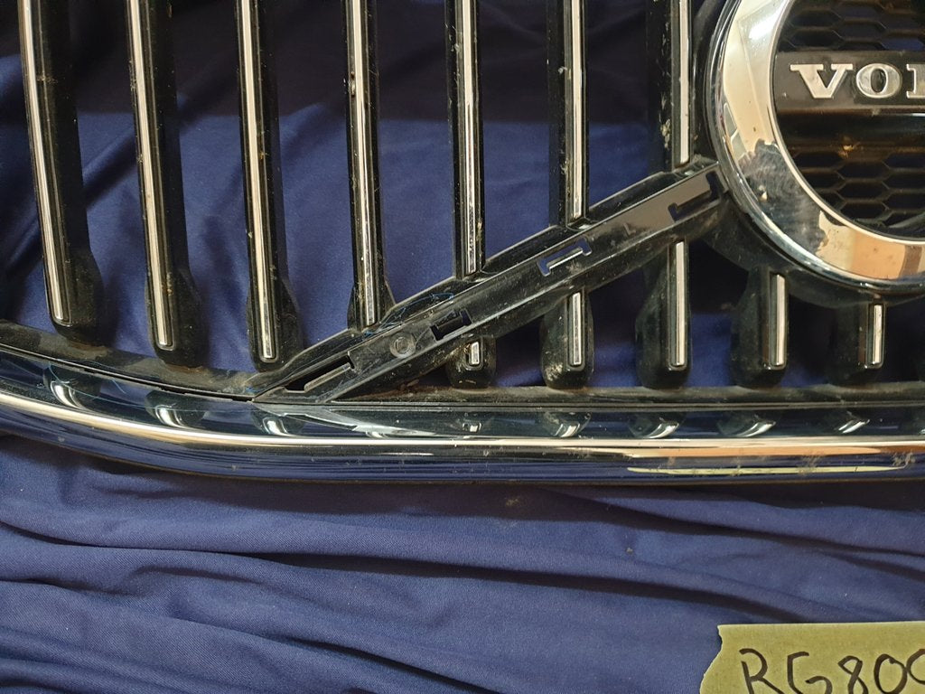 Volvo XC60 2024 Radiator Grille Assy with Emblem/Badge