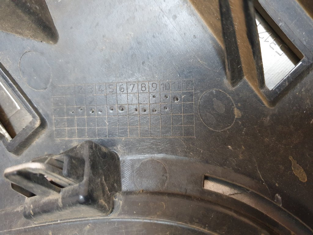 Toyota Hilux 2020, 2021 Radiator Grille - Chrome very damaged