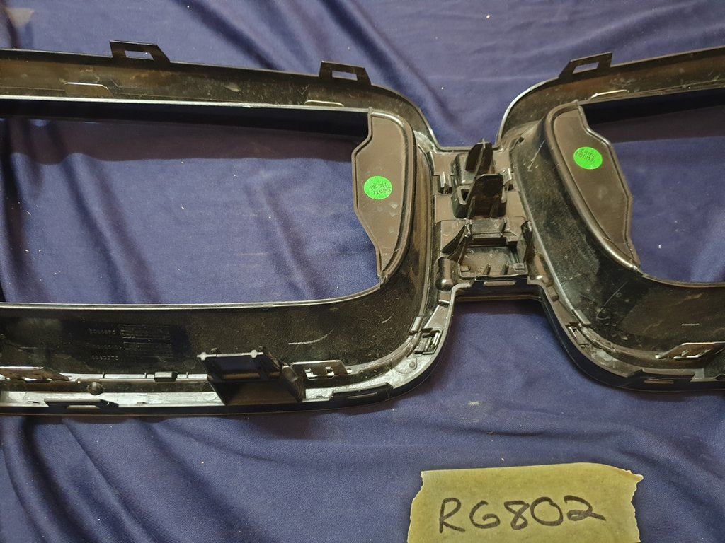 BMW 2 Series G42 Radiator Grille Surround/Frame - Light wear and tear, Scratches on chrome