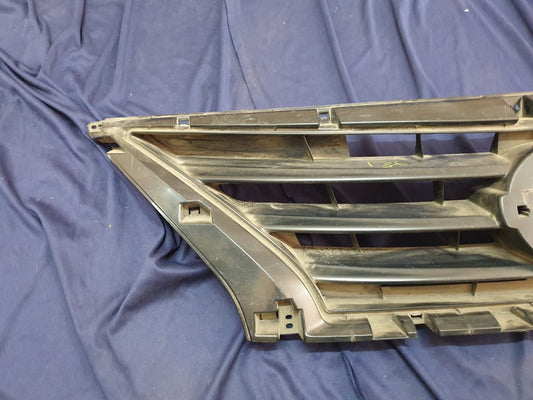 Nissan Almera Radiator Grille - Light Wear and Tear