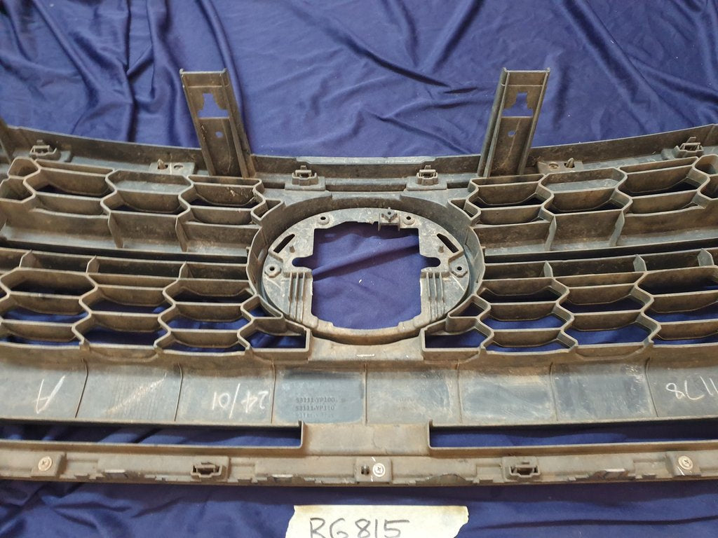 Toyota Hilux 2018, 2019, 2020 Radiator Grille - Wear and Tear, Chips