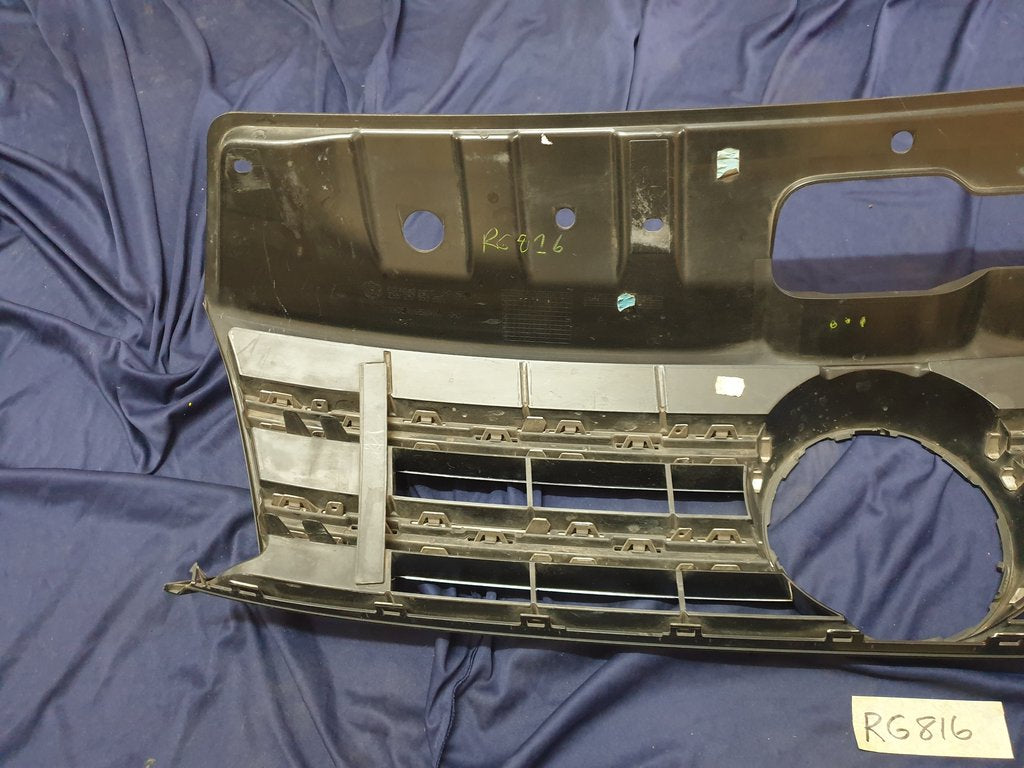 Volkswagen Amarok Radiator Grille - Wear and Tear, Clip/s broken