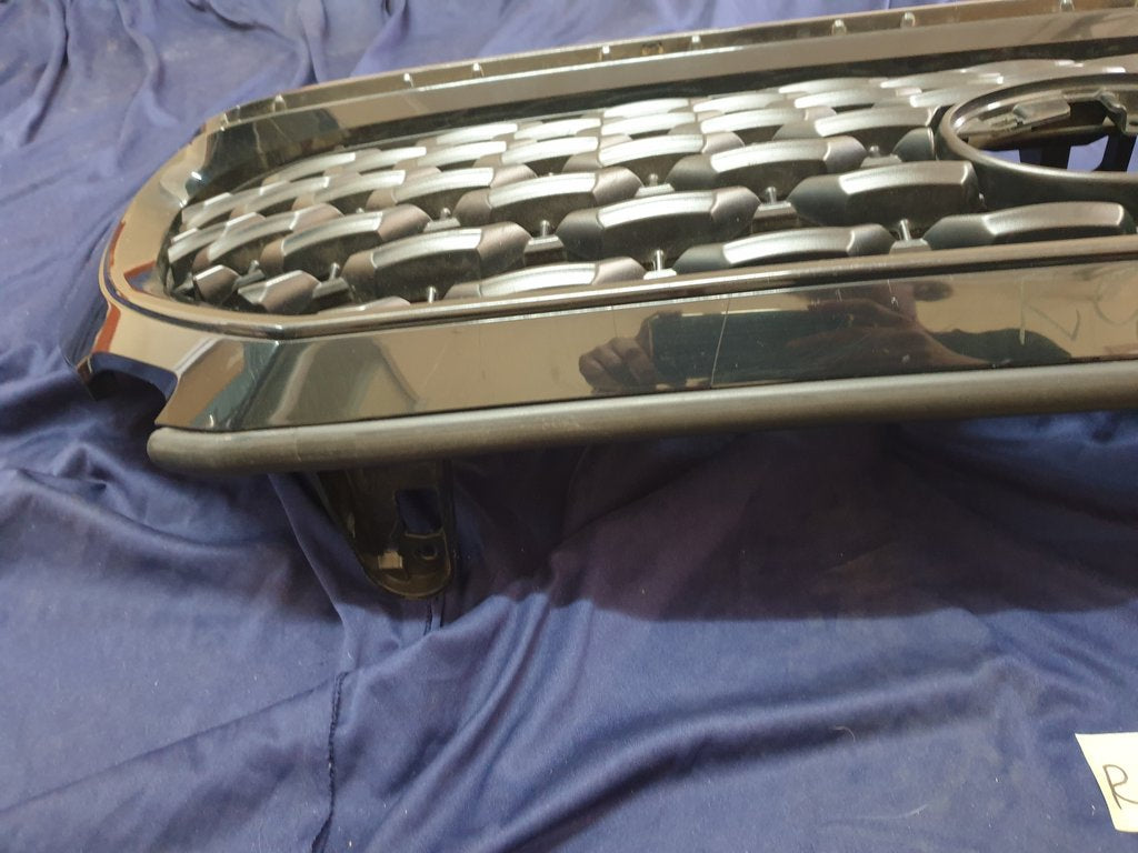 Toyota Corolla Cross Radiator Grille - Light Wear and Tear, Small scratches