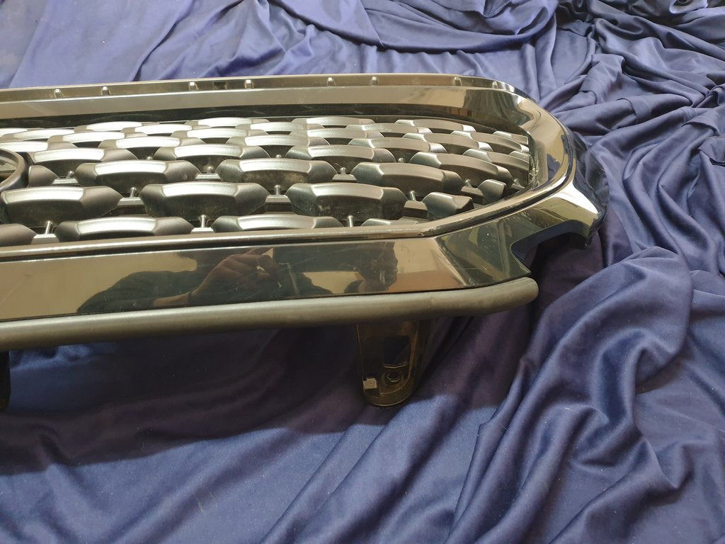 Toyota Corolla Cross Radiator Grille - Light Wear and Tear, Small scratches