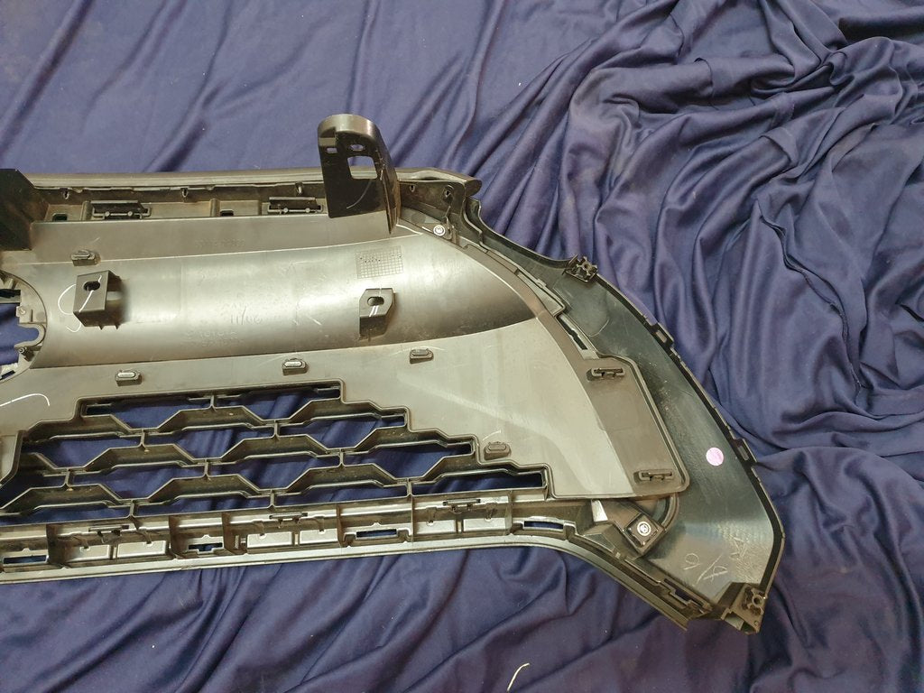 Toyota Corolla Cross Radiator Grille - Light Wear and Tear, Small scratches