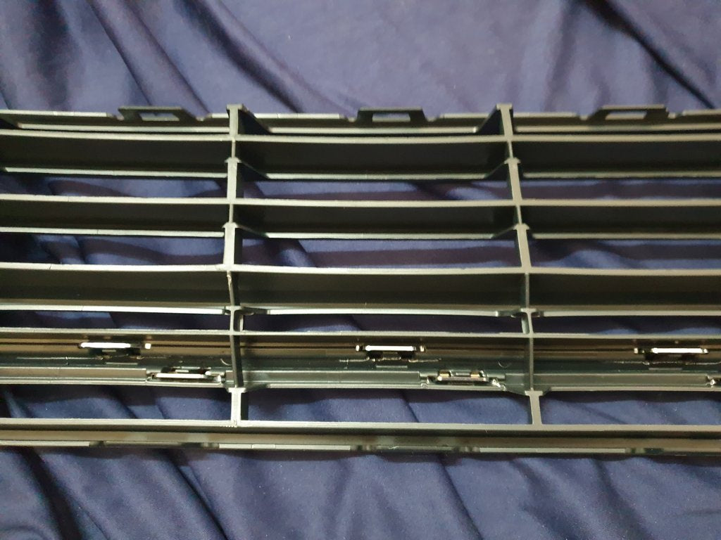 Volkswagen Polo Front Lower Center Radiator Grille