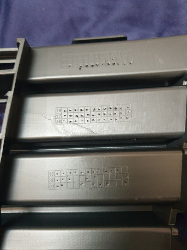 Volkswagen Polo Front Lower Center Radiator Grille