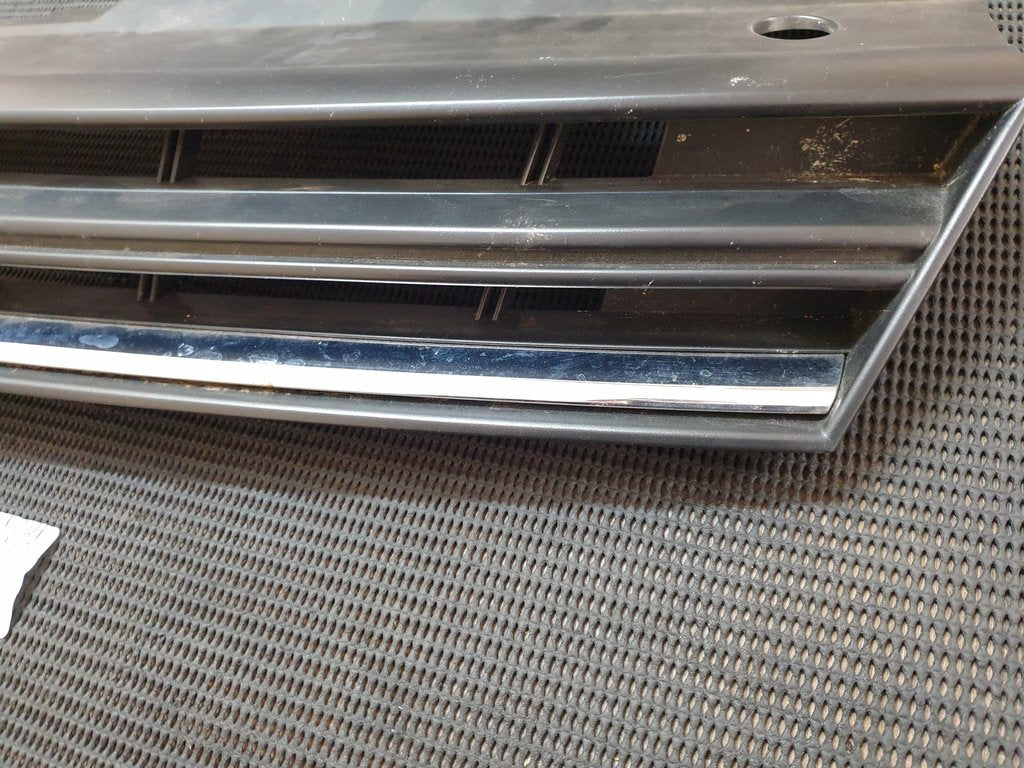 Volkswagen Polo 2018, 2019, 2020, 2021, 2022, 2023 Radiator Grille - Light Wear and Tear