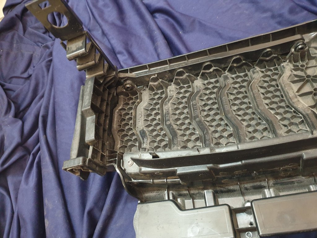BMW 2 Series G42 Intercooler Air Guide