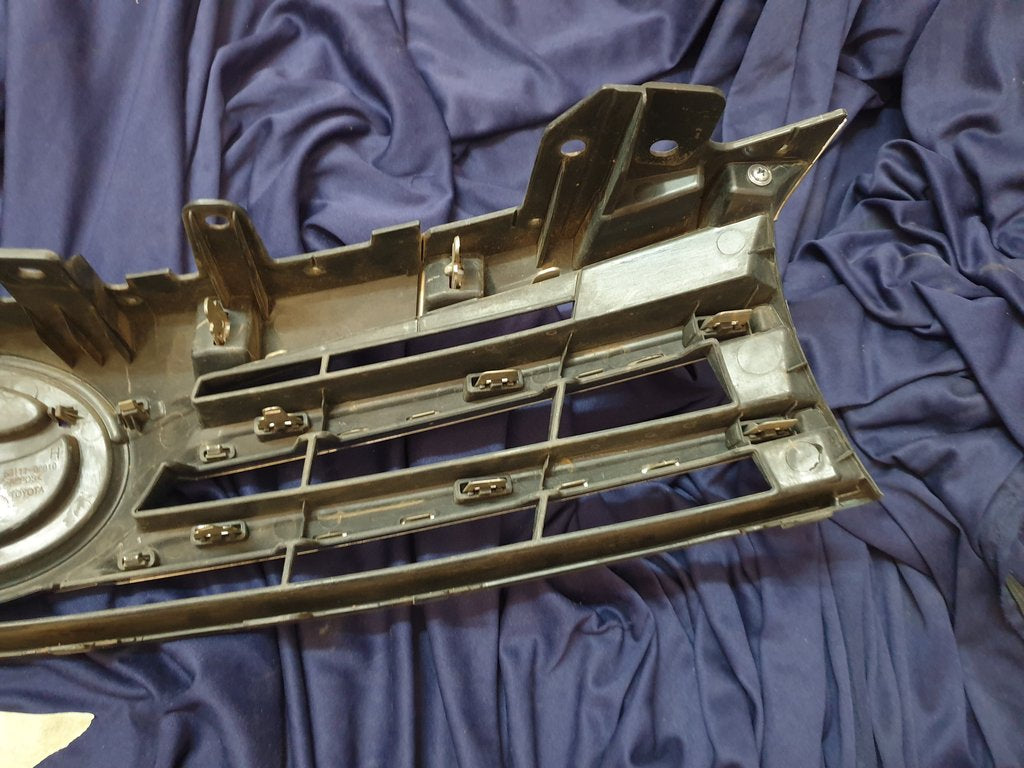 Toyota Corolla Radiator Grille - Wear and Tear