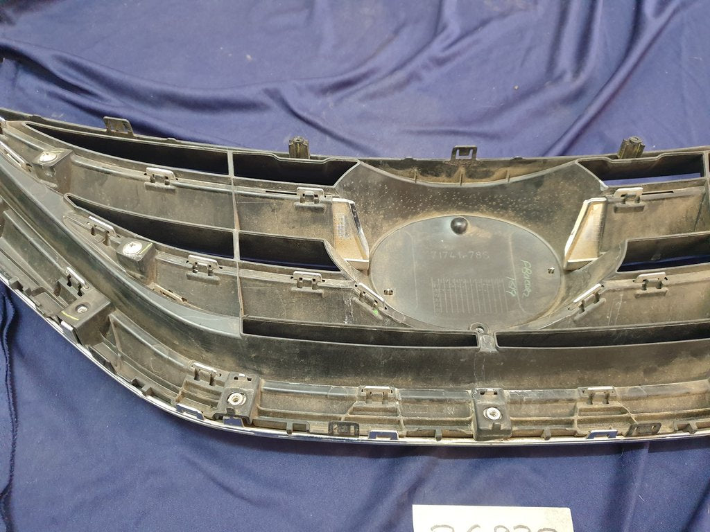 Toyota Starlet Radiator Grille - Chrome Moulding Ruined
