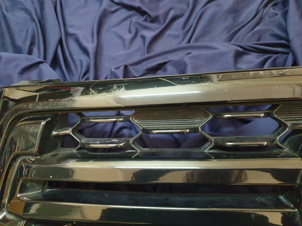 Toyota Hilux Radiator Grille - Wear and Tear, Scuffs