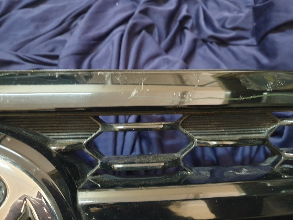 Toyota Hilux Radiator Grille - Wear and Tear, Scuffs