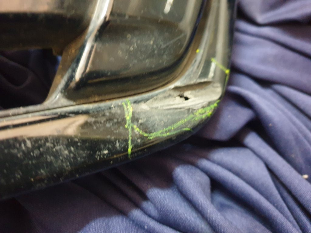 Toyota Hilux Radiator Grille - Wear and Tear, Scuffs