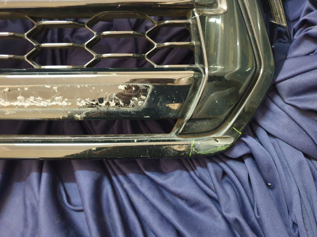 Toyota Hilux Radiator Grille - Wear and Tear, Scuffs
