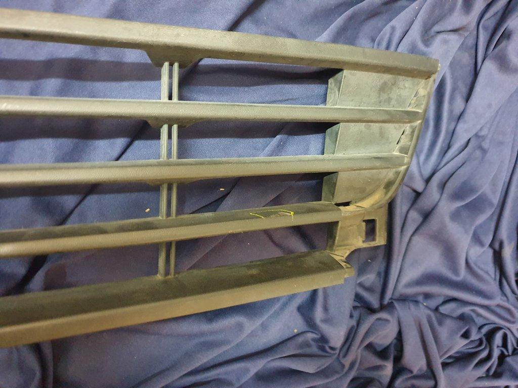 Volkswagen Front Bumper Lower Center Grille - Scuff mark
