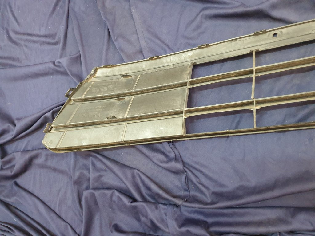 Volkswagen Polo Front Bumper Lower Grille