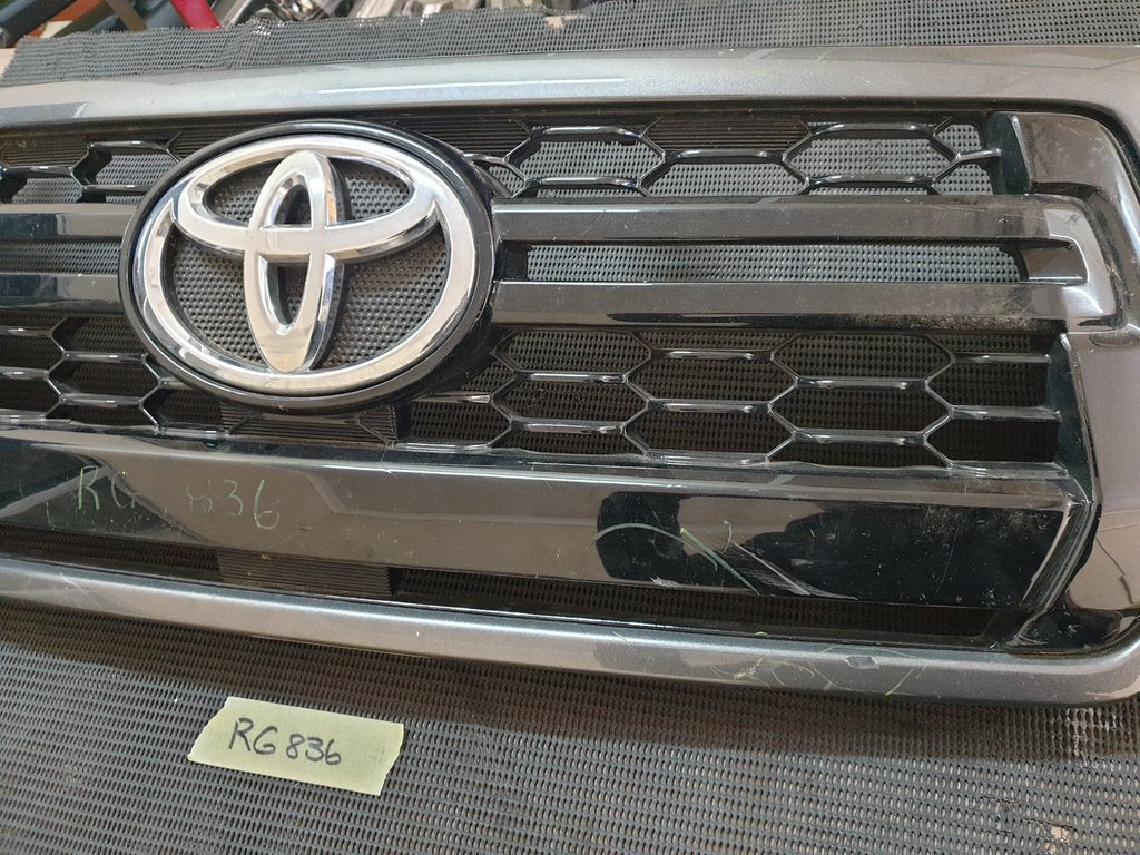 Toyota Hilux Radiator Grille- Scuffs and Chips