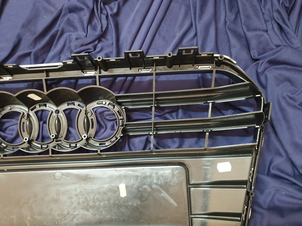 Audi A6 C7 Radiator Grille