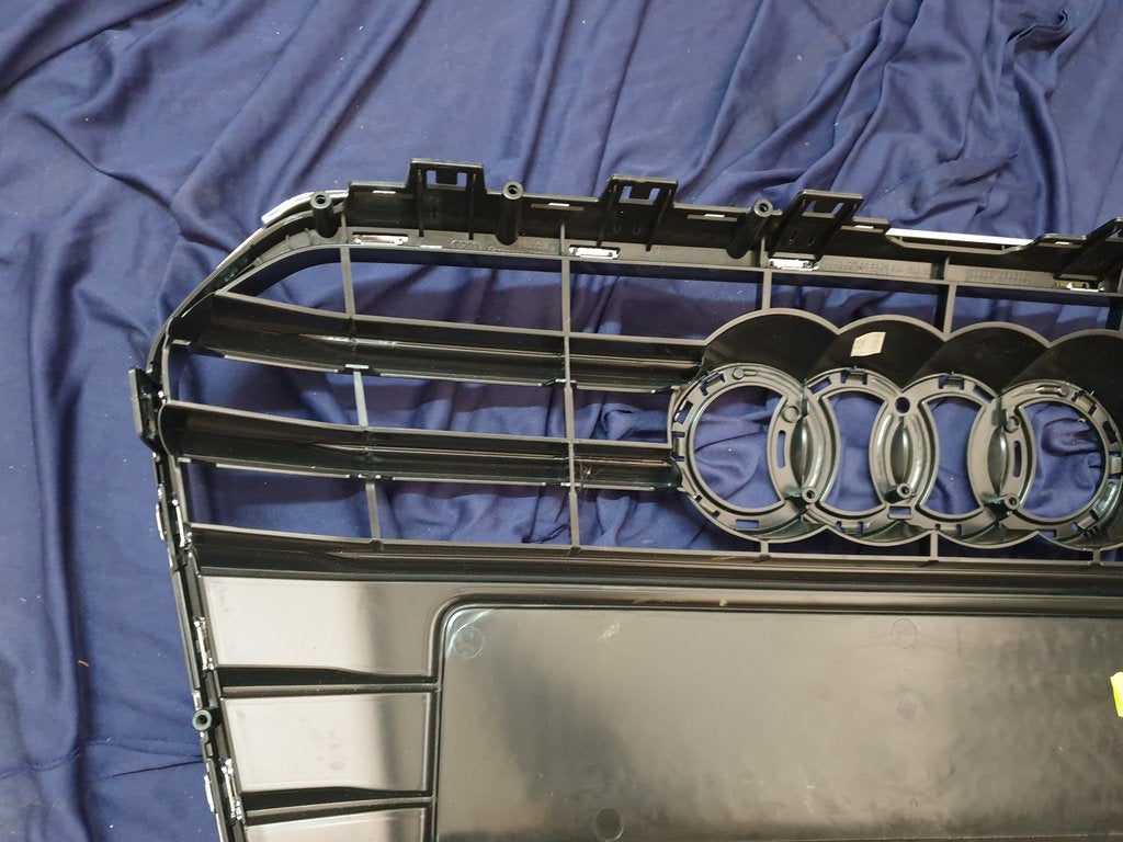 Audi A6 C7 Radiator Grille