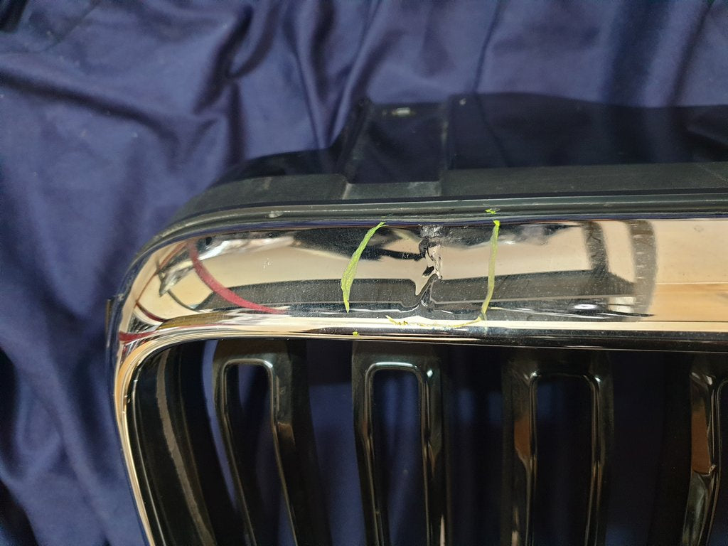 Volvo XC60 Radiator Grille - Badge scratched, Chrome lifting