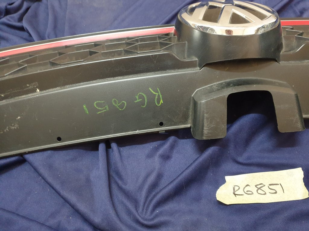 Volkswagen Golf VII GTI 7 Radiator Grille - Light Wear and Tear
