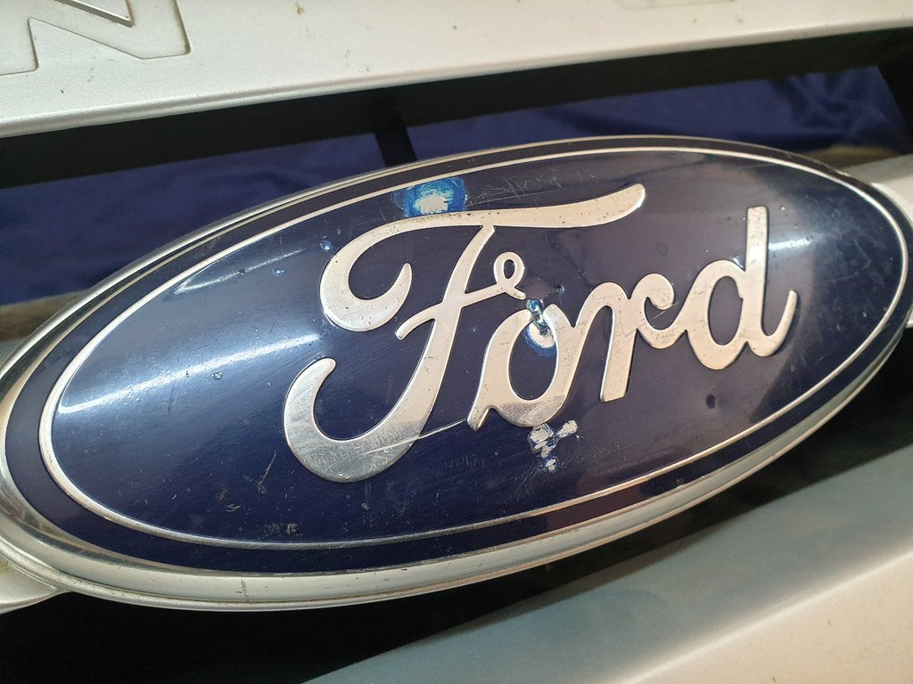 Ford Aftermarket Ranger Radiator Grille - Badge Broken, Scratches