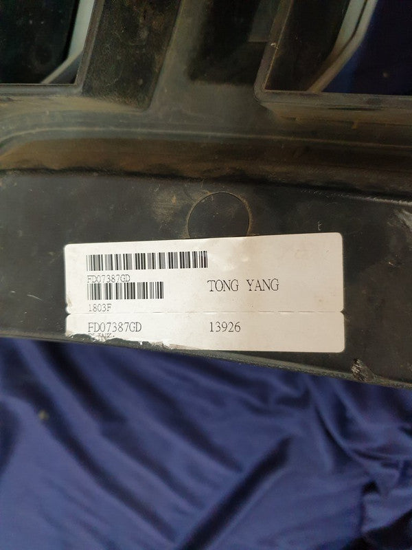 Ford Aftermarket Ranger Radiator Grille - Badge Broken, Scratches