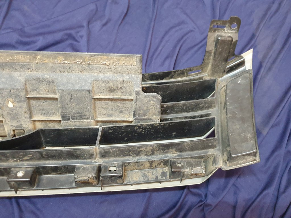 Ford Aftermarket Ranger Radiator Grille - Badge Broken, Scratches