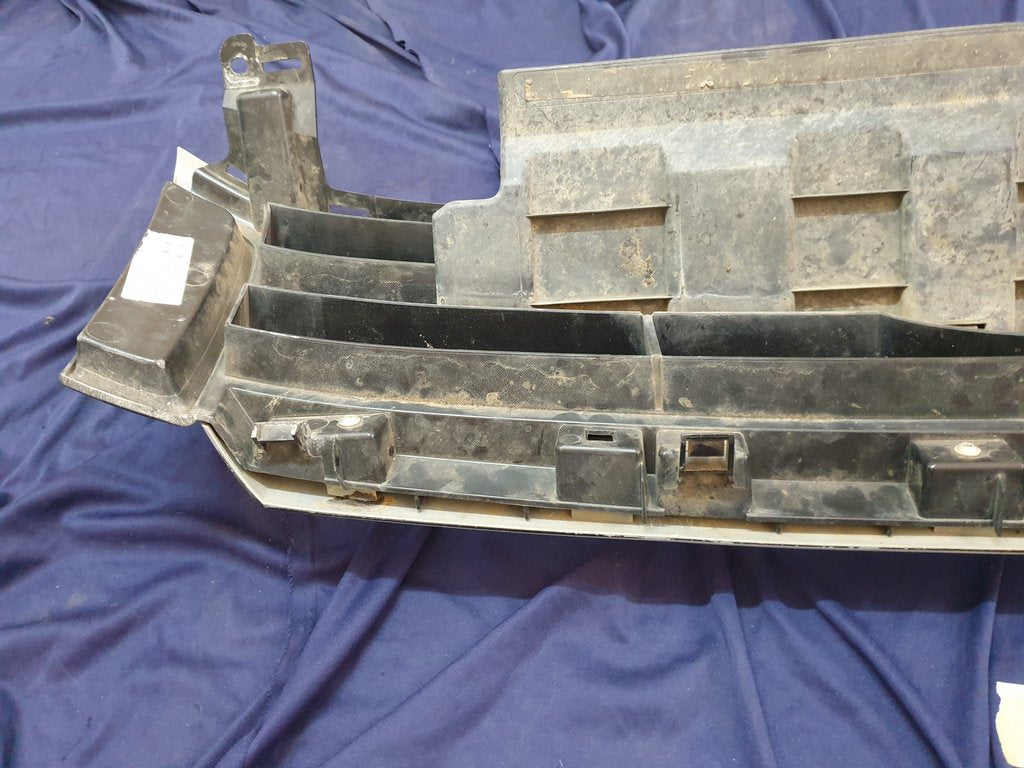 Ford Aftermarket Ranger Radiator Grille - Badge Broken, Scratches