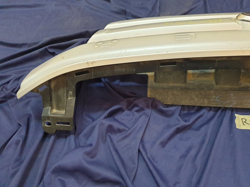 Ford Aftermarket Ranger Radiator Grille - Badge Broken, Scratches