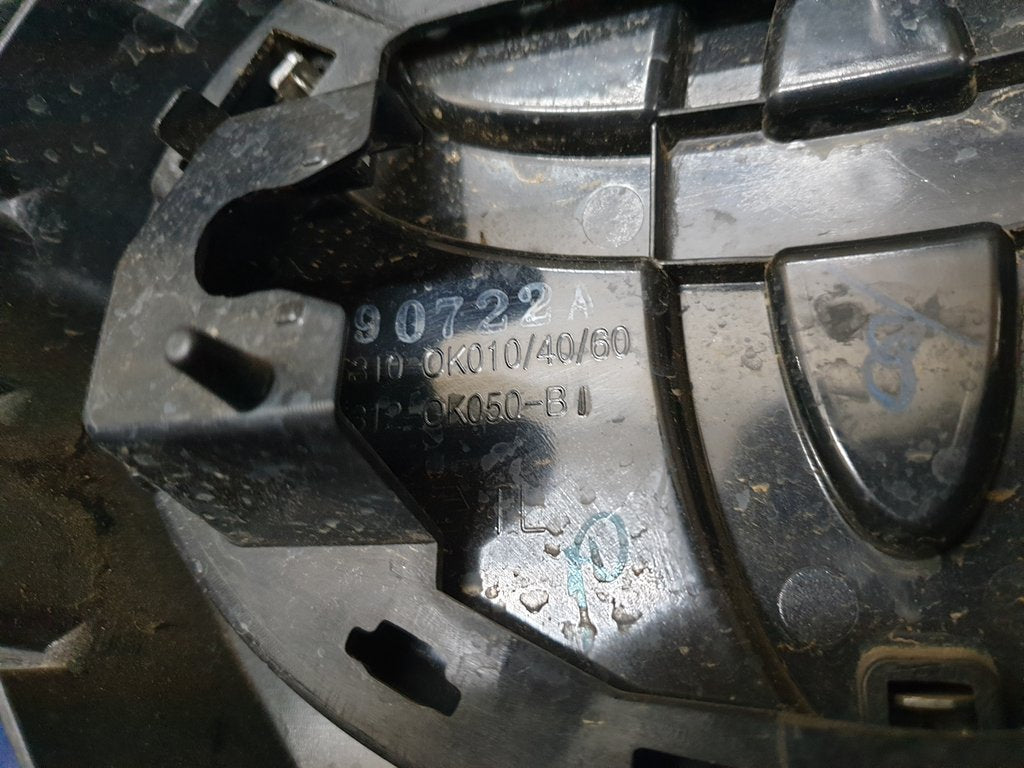 Toyota Hilux Radiator Grille - Wear and Tear, Scratches and small crack
