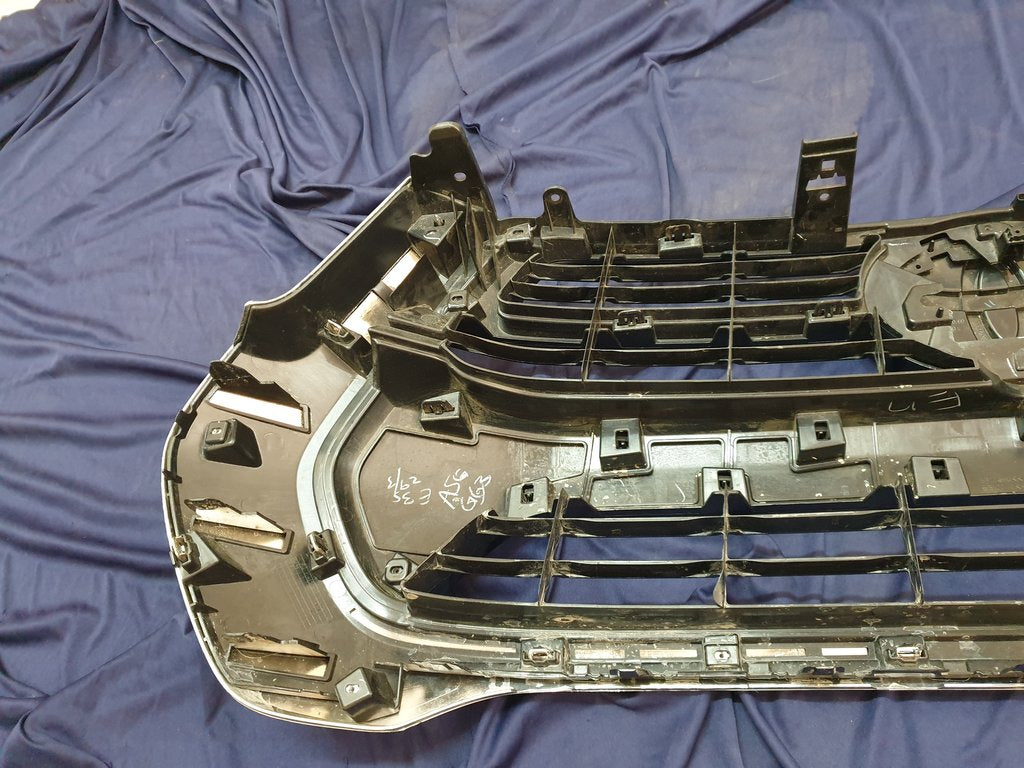 Toyota Hilux Radiator Grille - Light Wear and Tear, Small scratches
