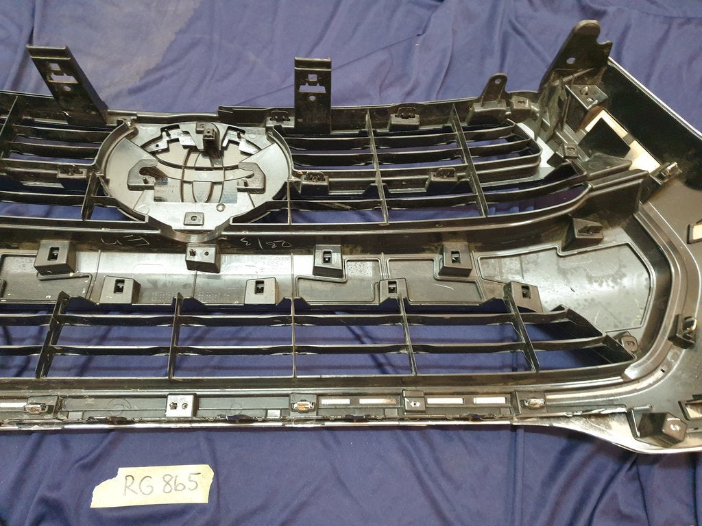 Toyota Hilux Radiator Grille - Light Wear and Tear, Small scratches